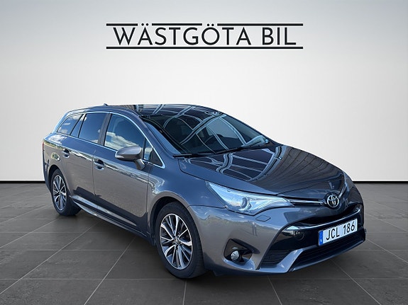 Toyota Avensis 8 of 23