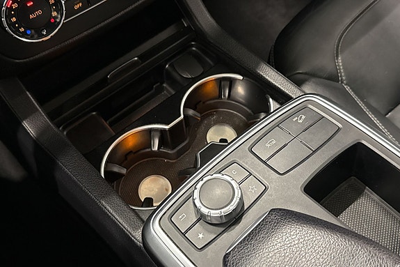 Mercedes-Benz ML350 19 of 27