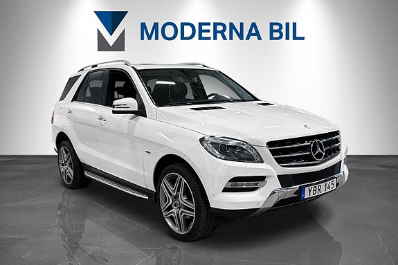 Mercedes-Benz ML350 8 of 27