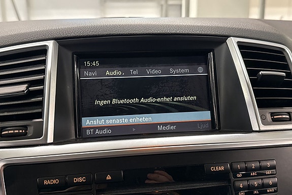 Mercedes-Benz ML350 14 of 27