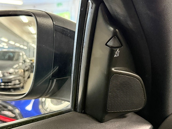 Volvo XC60 20 of 27