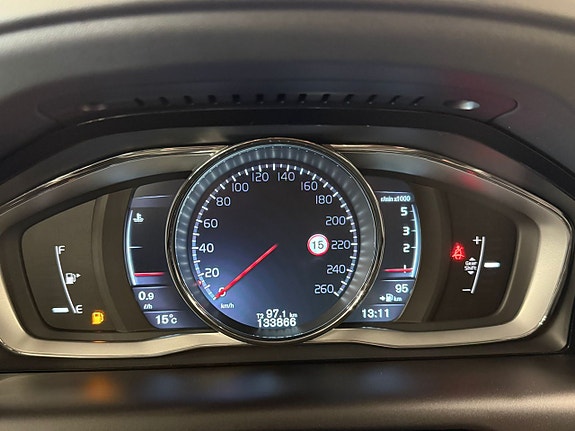 Volvo XC60 19 of 27