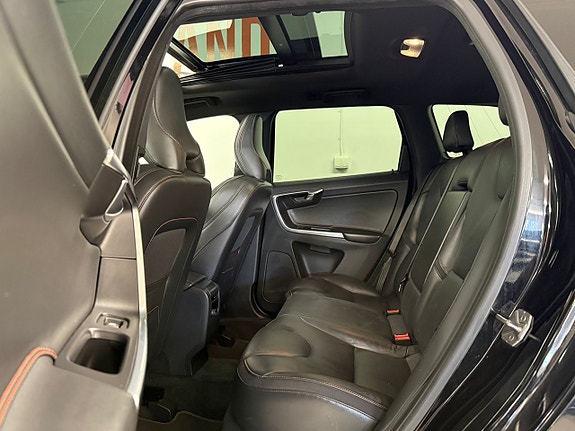 Volvo XC60 9 of 27
