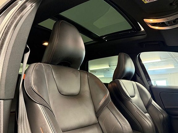 Volvo XC60 14 of 27