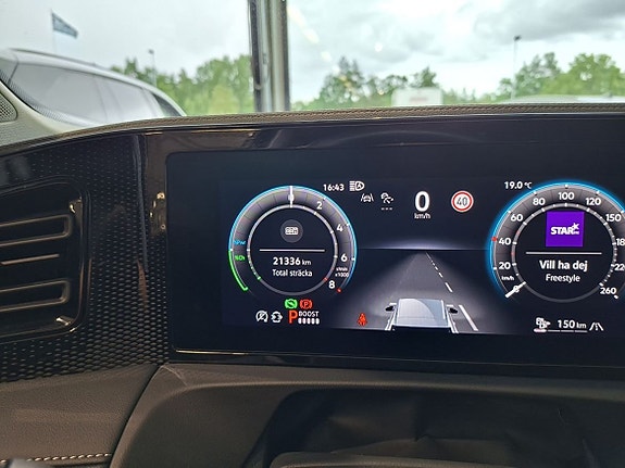 Volkswagen Tiguan 11 of 13