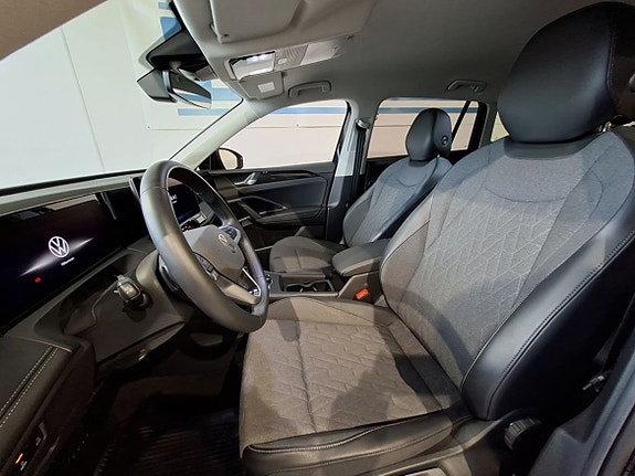 Volkswagen Tiguan 5 of 5