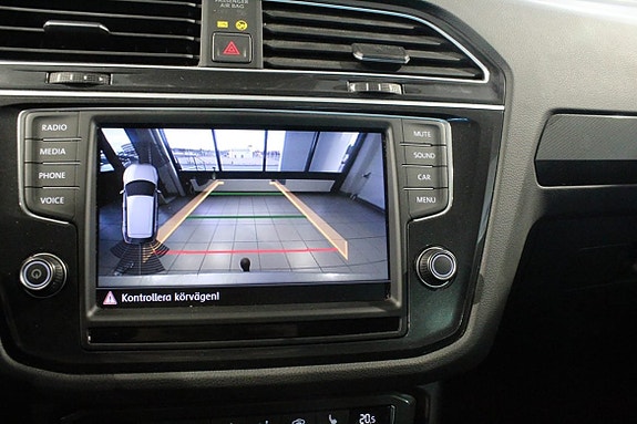 Volkswagen Tiguan 9 of 11