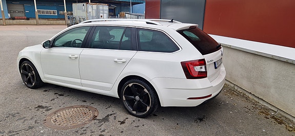 Skoda Octavia 4 of 10