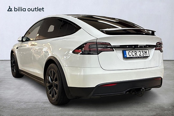 Tesla Model X 8 of 30