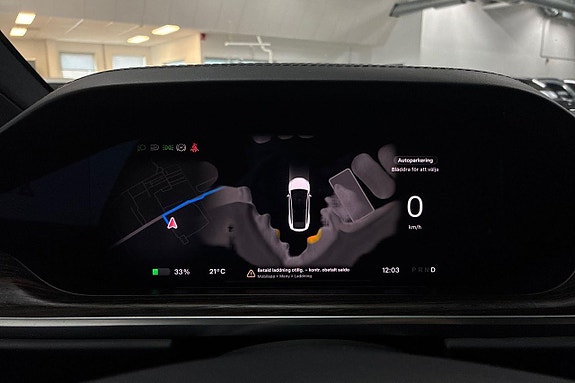Tesla Model X 17 of 30