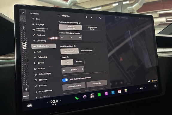 Tesla Model X 21 of 30