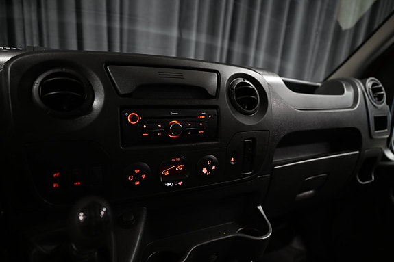 Renault Master 19 of 24
