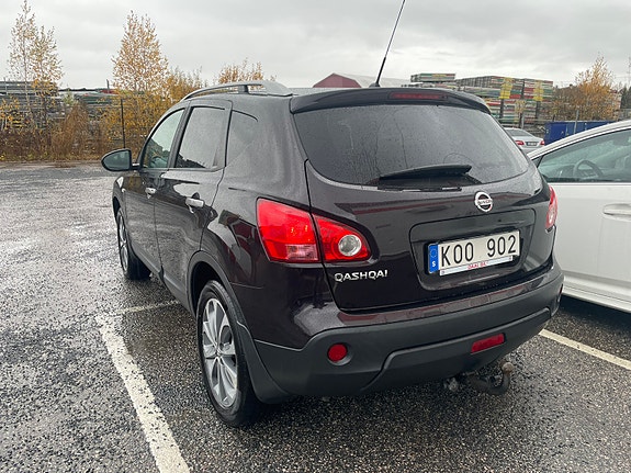 Nissan Qashqai 2 of 5