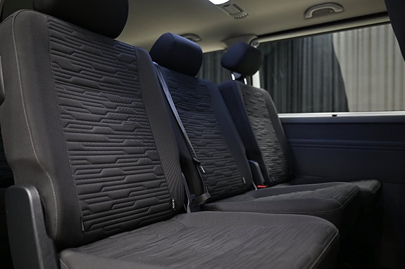 Volkswagen Caravelle 19 of 30