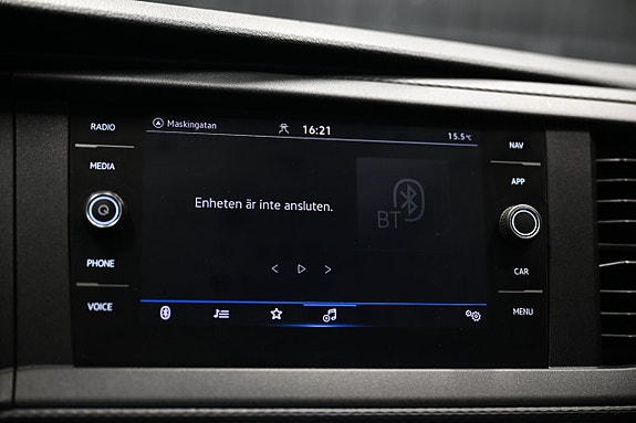 Volkswagen Caravelle 30 of 30