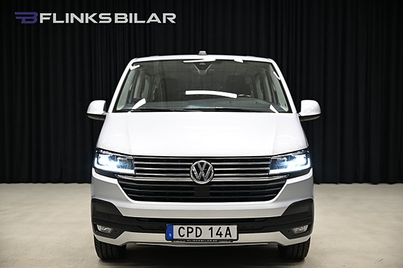 Volkswagen Caravelle 8 of 30