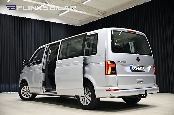 Volkswagen Caravelle 5 of 30