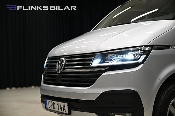 Volkswagen Caravelle 9 of 30
