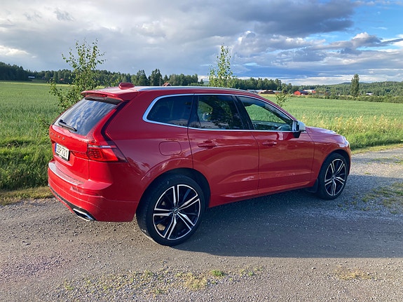 Volvo XC60 3 of 5