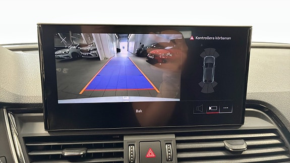 Audi Q5 9 of 13