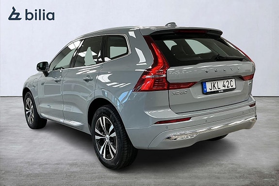Volvo XC60 2 of 5
