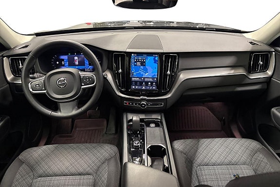 Volvo XC60 11 of 30