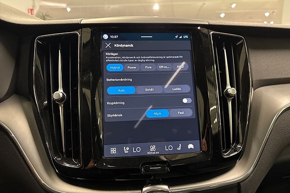 Volvo XC60 30 of 30