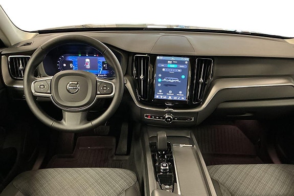 Volvo XC60 13 of 30