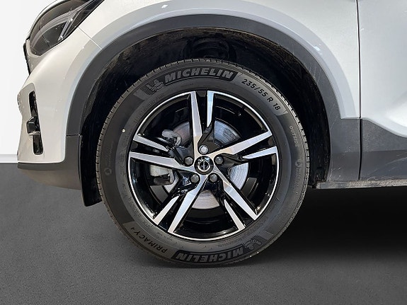 Volvo XC40 10 of 14
