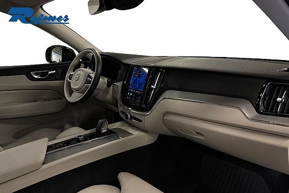 Volvo XC60 12 of 15