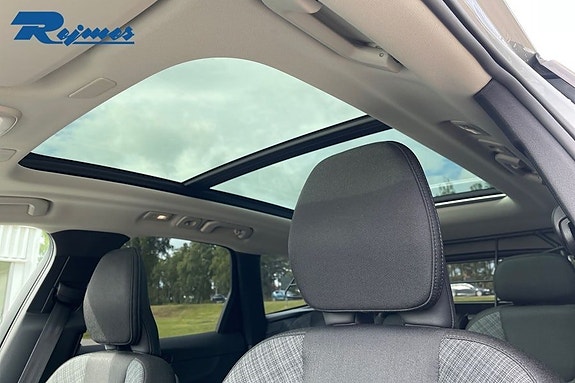 Volvo XC60 5 of 22