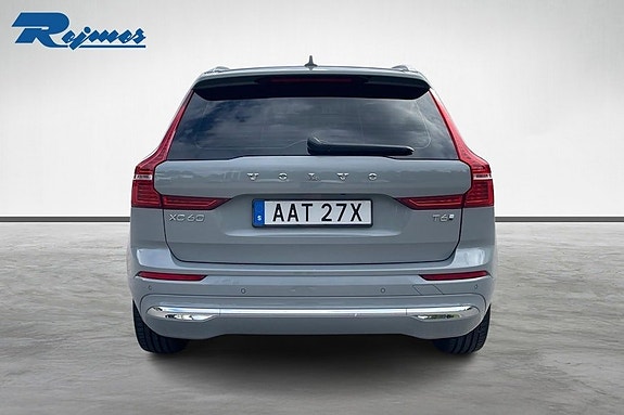 Volvo XC60 19 of 22