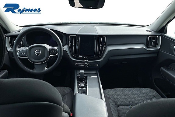Volvo XC60 13 of 22