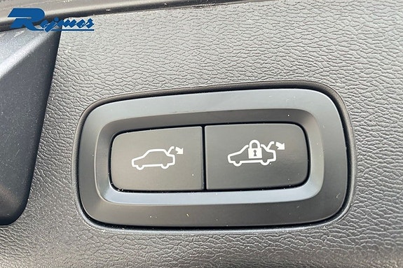 Volvo XC60 18 of 22