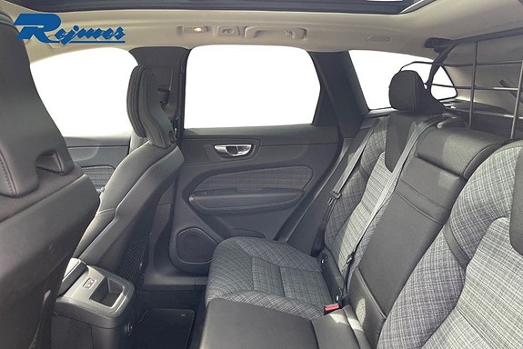 Volvo XC60 15 of 22