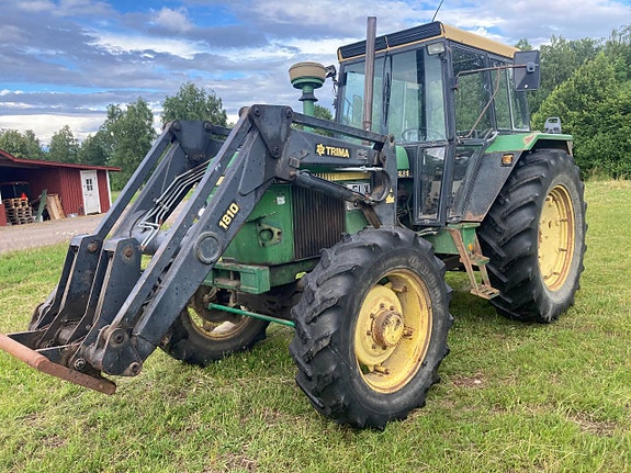 John Deere 3140 med lastare OBS MOMSFRI FÖRSÄLJNING 2 of 11