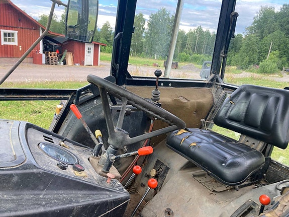 John Deere 3140 med lastare OBS MOMSFRI FÖRSÄLJNING 9 of 11