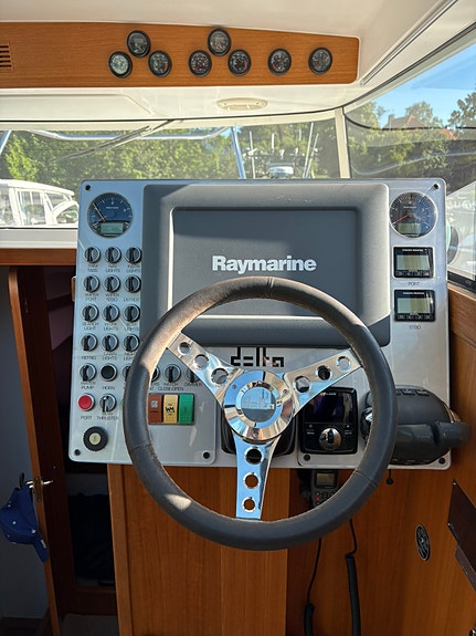 Delta 34 SW 2011 med 2 x Volvo Penta D4-300 3 of 9