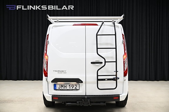 Ford Transit Custom 21 of 30