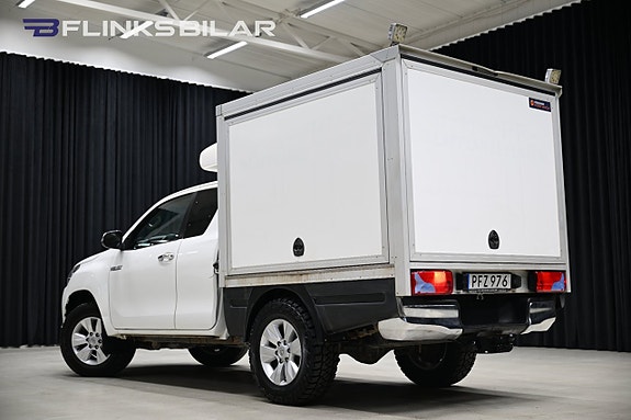 Toyota HiLux 5 of 30