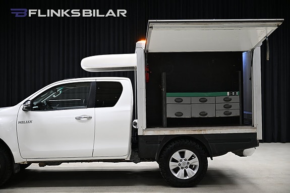 Toyota HiLux 6 of 30