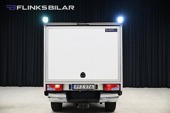 Toyota HiLux 7 of 30