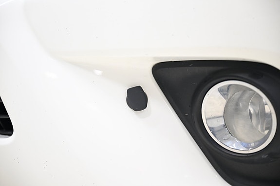 Toyota HiLux 18 of 30