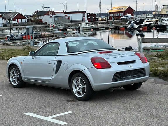 Toyota MR2 10 of 10