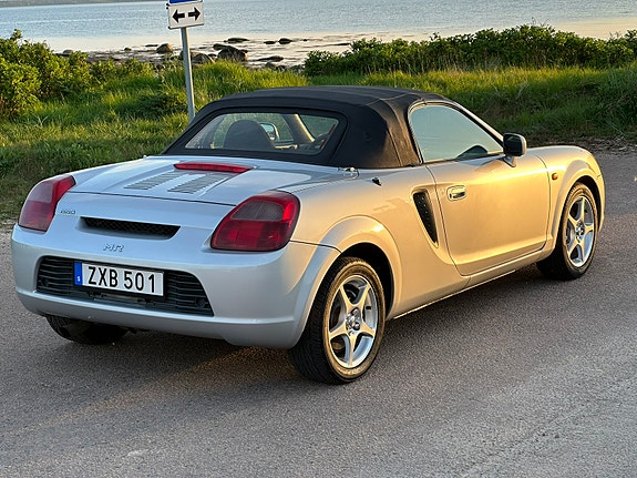 Toyota MR2 5 of 5