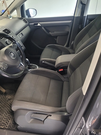 Volkswagen Touran 7 of 8