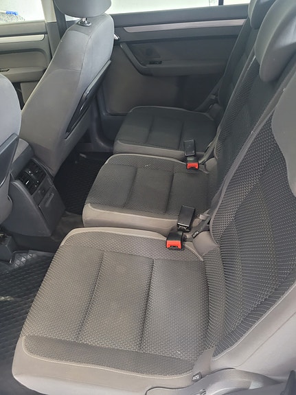 Volkswagen Touran 8 of 8