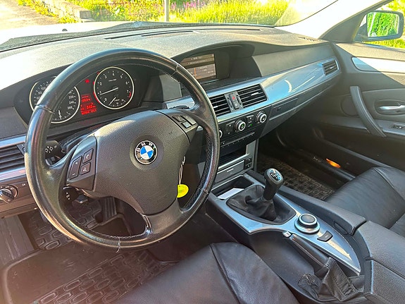 BMW 520i 9 of 10