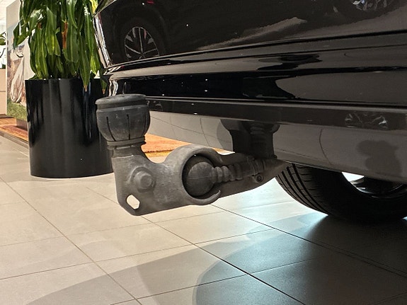 Volvo XC90 16 of 18