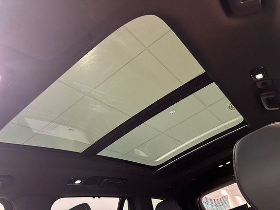 Volvo XC90 17 of 18